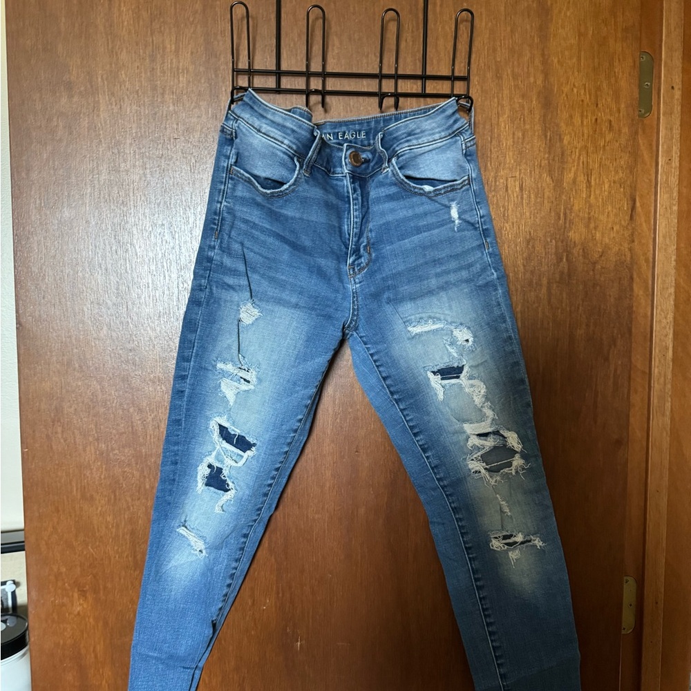 American Eagle Outfitters Women's Light Blue Ripped Skinny Jeans